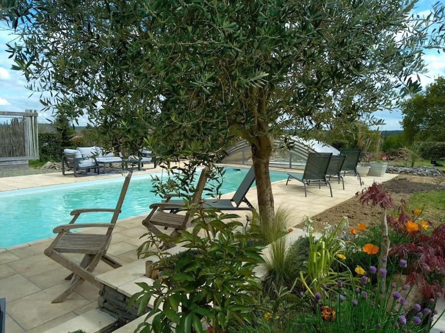 Maison/Villa Avec Piscine Privee Gite Brain D'Eau La Chapelle-de-Brain Buitenkant foto